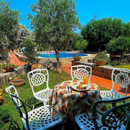 Ariel's House In Pefkochori