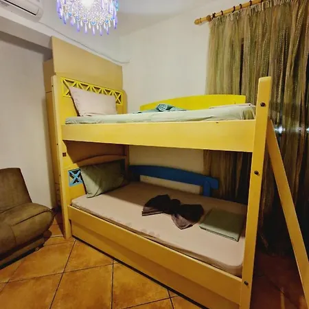 Ariel's House In Pefkochori