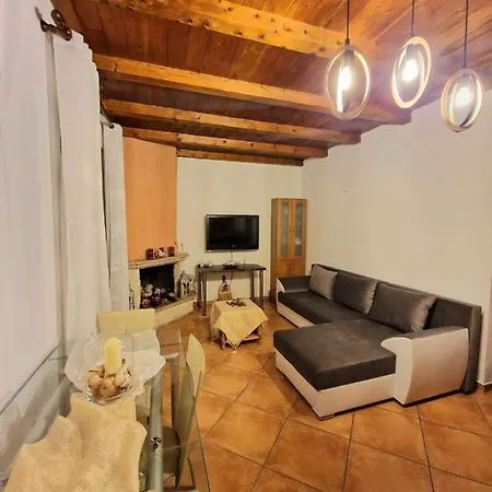 Ariel's House In Apartment