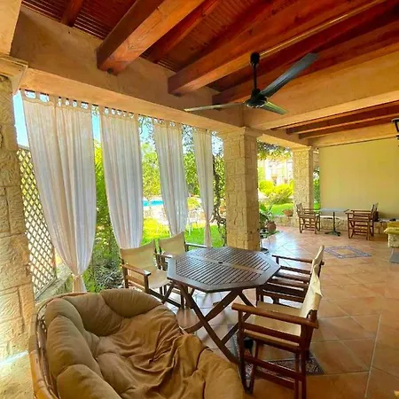 아파트 Ariel's House In 페프코초리